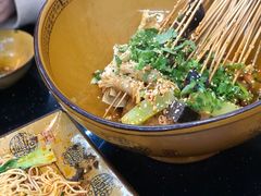 -上上签·冷锅串串(六灌路店)