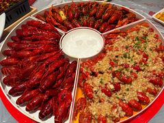 -肥肥虾庄·金牌油焖大虾(杨园滨江时代walk店)