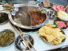 -憨铁匠老火锅(龙岗万科里店)