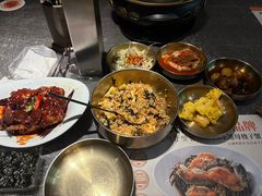 -草家酱蟹炭火烤肉店(珲春南路二店)
