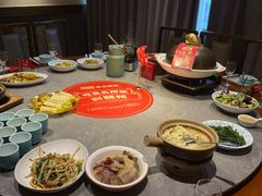 -魏铭鱼头捞饭(晋阳路店)