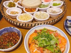 -包整·丝娃娃(一览甲秀楼风景店)