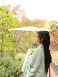 -一揽芳华汉服旗袍体验馆(拙政园店)