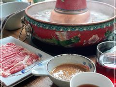 -毛辣果·贵州红酸汤牛肉火锅(西单店)