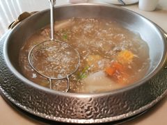 牛肉原汤锅-左庭右院鲜牛肉火锅(浦江欢乐颂店)