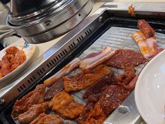 -爱客得牛排海鲜烤肉·火锅自助(春熙路黑金好店)