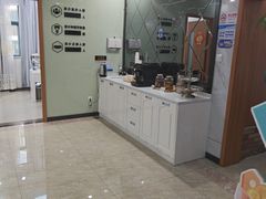 -茂菊口腔连锁(浦东南路店)