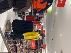 -优衣库(上海正大广场店)