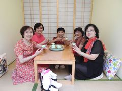 -小草屋轰趴馆别墅派对新场团建家庭聚会