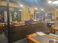 -两三事小郡肝串串香火锅(桂庙店)