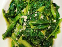 -丹江口渔村·湘味厨房(桃园店)