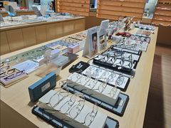 -鲸渝眼镜·浅目视光(春熙路店)