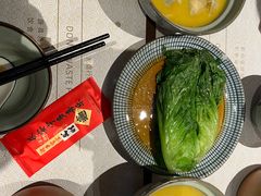 -蟹黄鱼·海派深夜面馆(巨鹿路店)