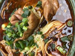 -胥佳烧鸡公牛肉面馆