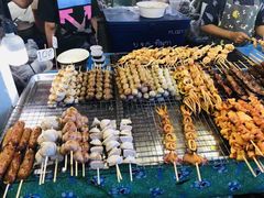 -席娜卡琳火车铁道夜市