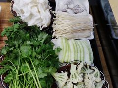 -鱼众不同·鸡公煲·烤全鱼(国顺路店)