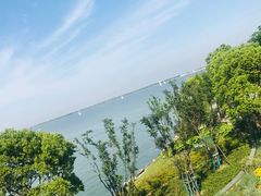 -上海滴水湖皇冠假日酒店