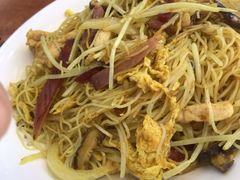 咖喱鸡肉米粉-香港仔茶餐厅(凤阳店)