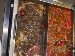 -重庆九记老火锅(广场店)