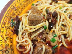 -胥佳烧鸡公牛肉面馆