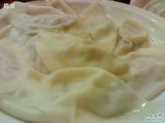 三鲜的馅少得可怜-东方饺子王(创始店)