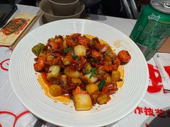 -肥肥虾庄·金牌油焖大虾(汉街SKP店)