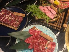 -山川小町·极番烧肉(新地假日广场店)