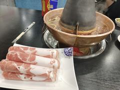 -楼外楼大刀肉传统火锅居(幸福街店)