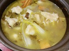 -周鱼小馆石锅酸菜鱼(活力汇店)