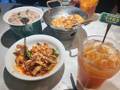 -费大厨辣椒炒肉(黄兴中心广场店)