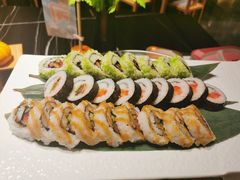 -天际餐厅(广州珠江新城假日酒店)