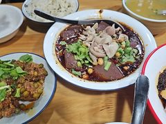 -朱大嘴肥肠血旺(福字街店)