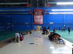 -中地华冠羽毛球俱乐部