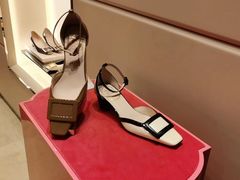 -Roger Vivier(北京SKP店)