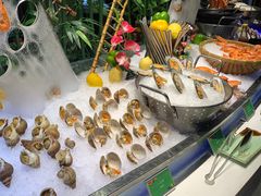 -亚洲国际大酒店·云顶阁旋转自助餐厅