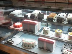 -焙丽拾光(麦凯乐直营店)
