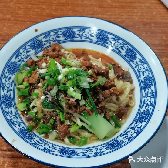 第一小碗面(海宇学府江山D区店)