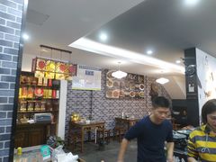 -临街徽菜馆·正宗黄山味