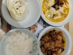 -老乡鸡(上海白玉兰广场店)