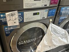 -上海虹桥中心爱琴海亚朵S酒店
