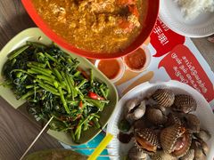 -东海岸人工湖美食村