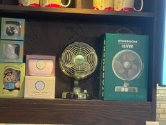 -星巴克(南宁民歌湖店)
