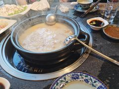 -大匠工房古船木艺术餐厅·猪肚鸡专门店(长白仙岛店)