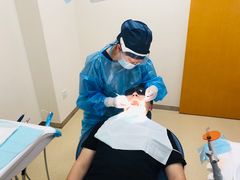 -瑞尔齿科(南京东路名人诊所)