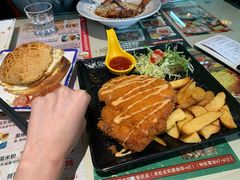 吉列猪扒加薯角-阿飛冰室(下沙店)