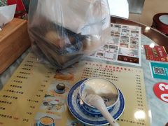 -广信牛奶甜品世家(台东店)