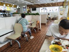 -六和餐饮(东城根店)