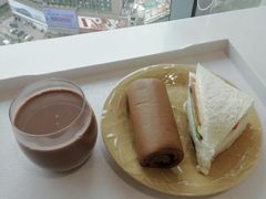 -星巴克(广州江南新地店)