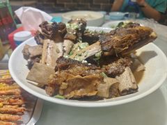-茸梅路右拐龙虾-农家菜(松江店)