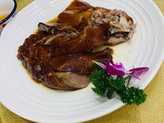 -老乡村美食农庄